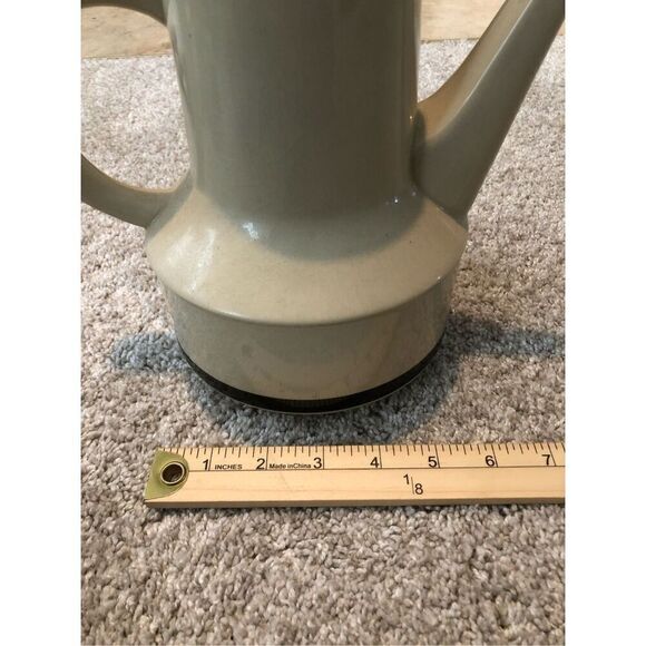 Strawberries Freezer to Oven Stoneware Tan Tea Pot - Picture 9 of 10